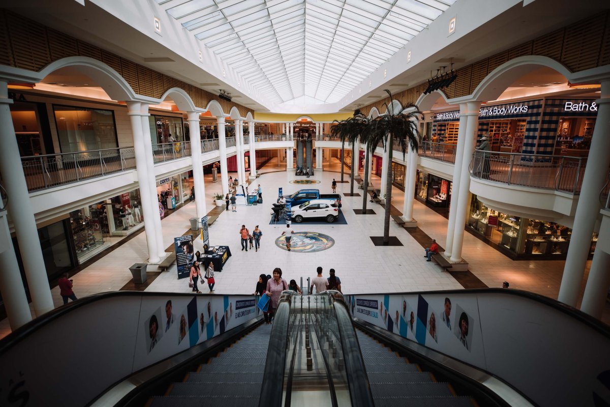 Interior view of the Plaza del Caribe in Ponce. 