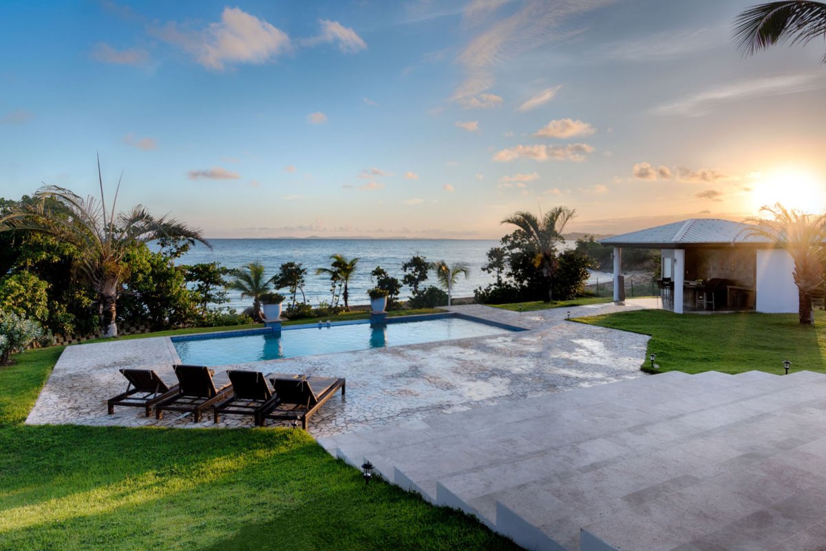 The pool at Martineau Belle vacation rental