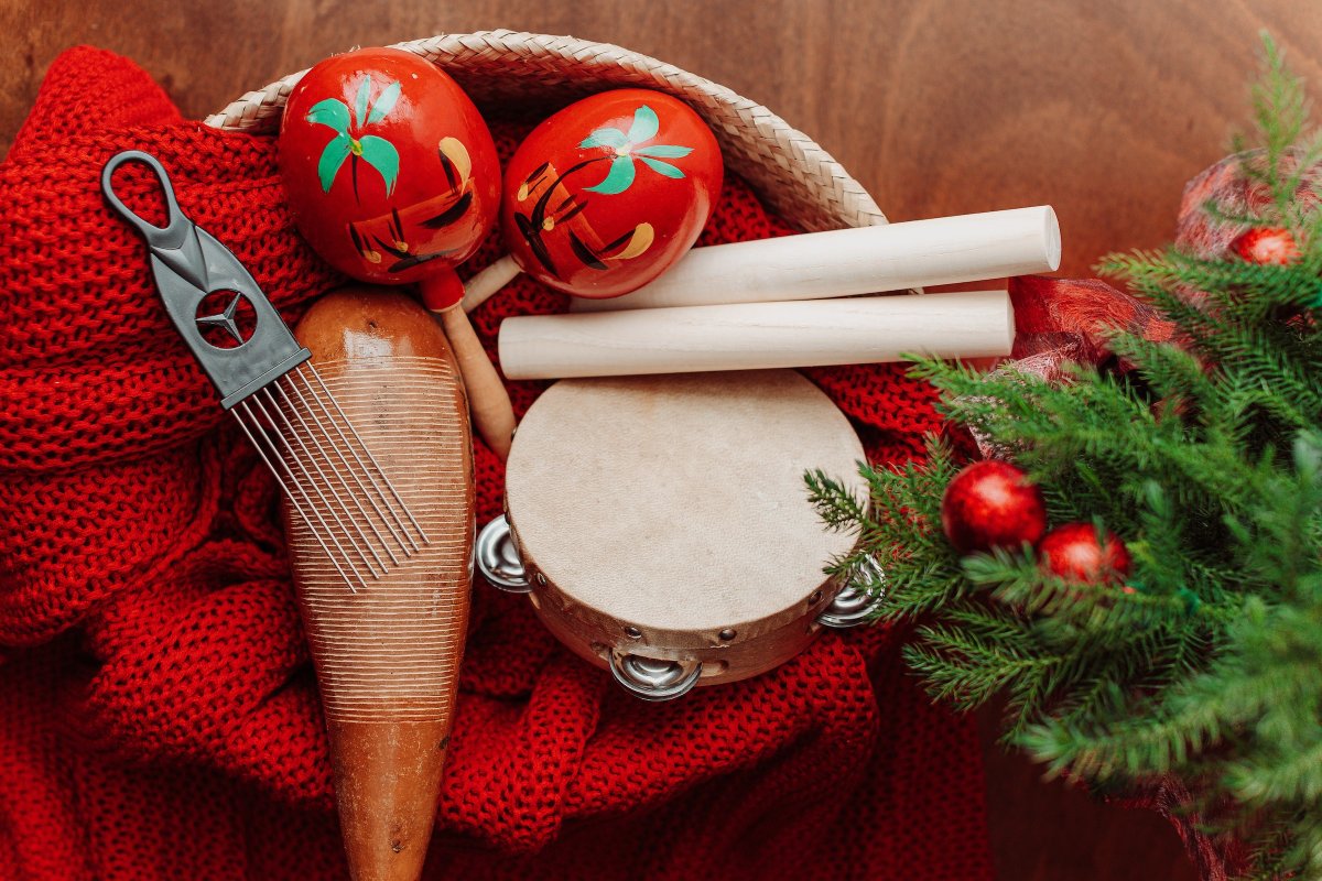 The parrandas navideñas are one of the favorite holiday traditions in Puerto Rico.