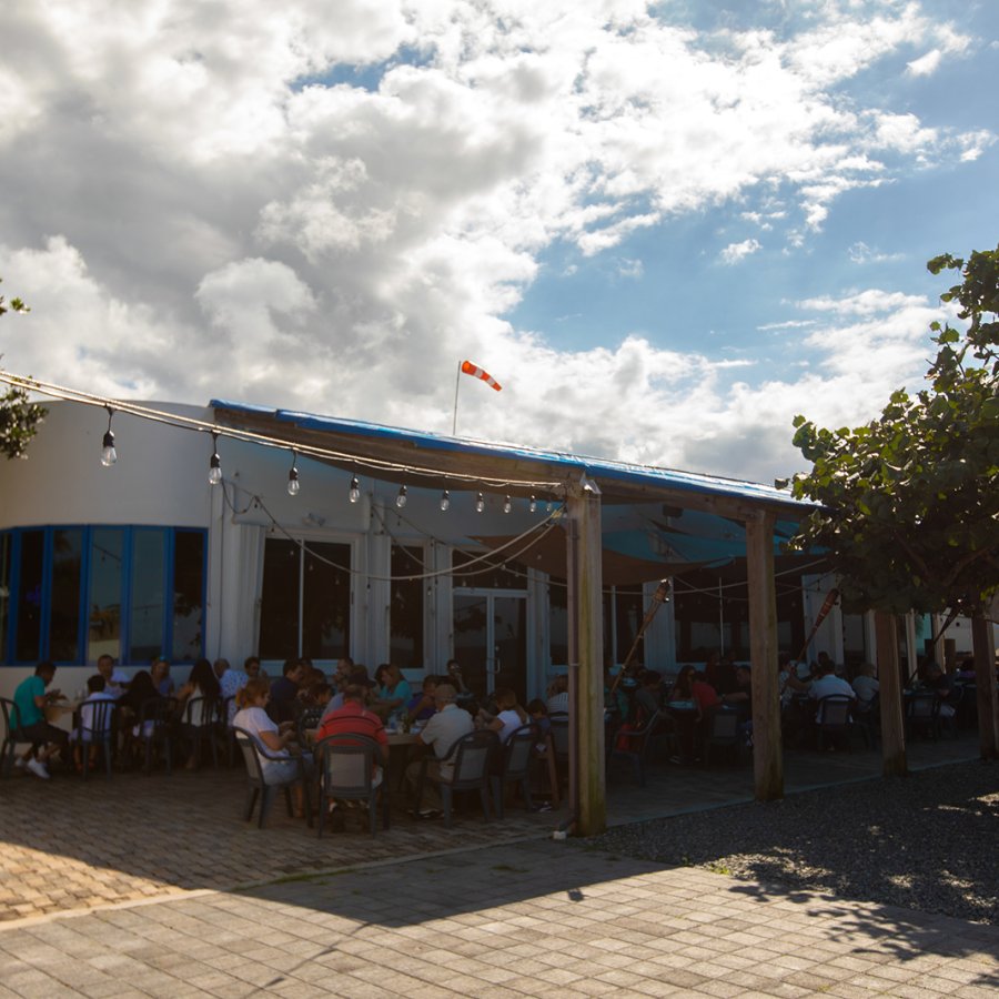 Outside view of Salitre's restaurant in Arecibo.