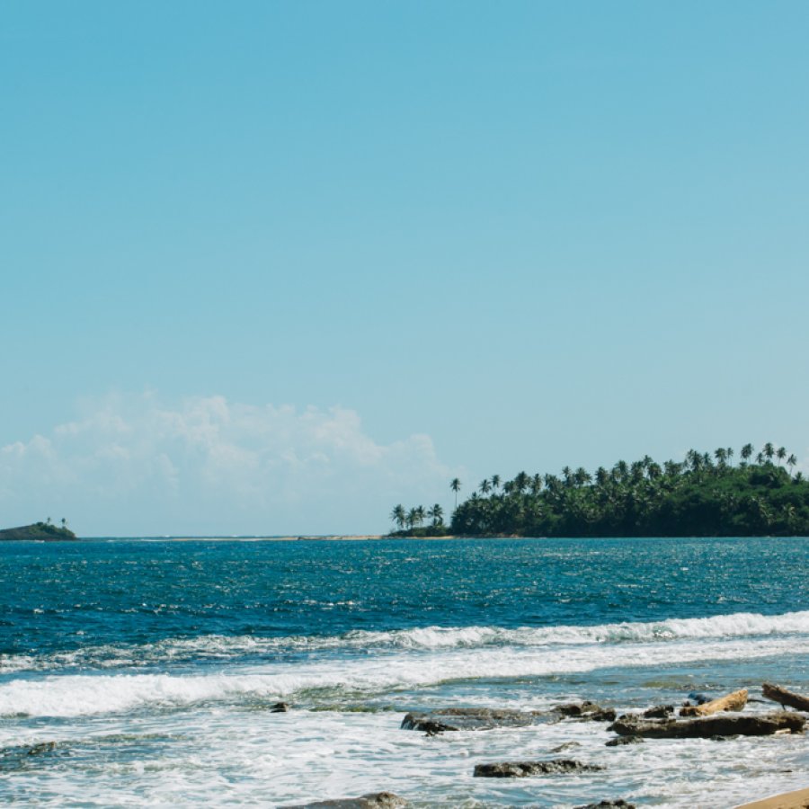 View of a beach in Vega Baja.